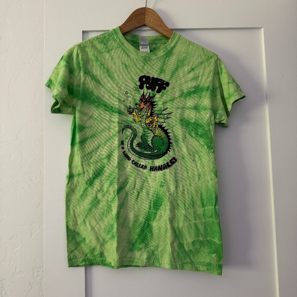 💖 Lime green tie dye puff the magic dragon t shirt
